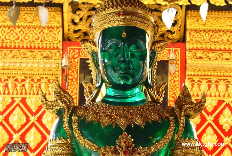 为什么泰国如此多佛像及寺庙?