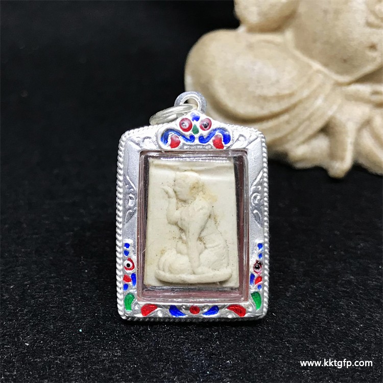 佛牌绳子：神秘的护身符