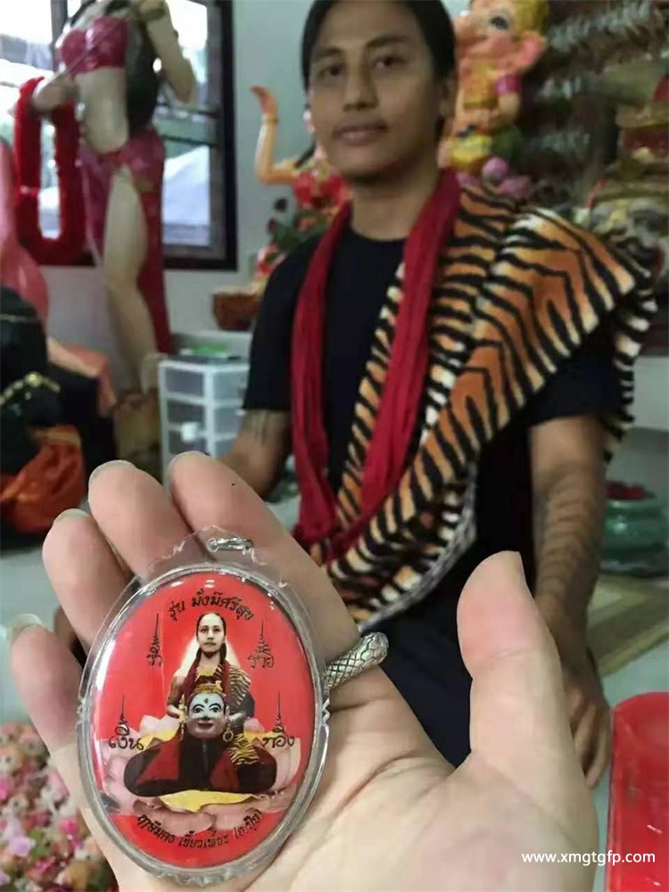 鲁士纳洛“主神湿婆自身牌” 泰国佛牌4.jpg