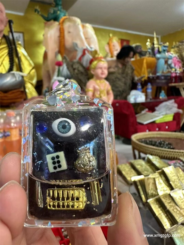 阿赞姜凯 二哥丰 款式一背面.jpg