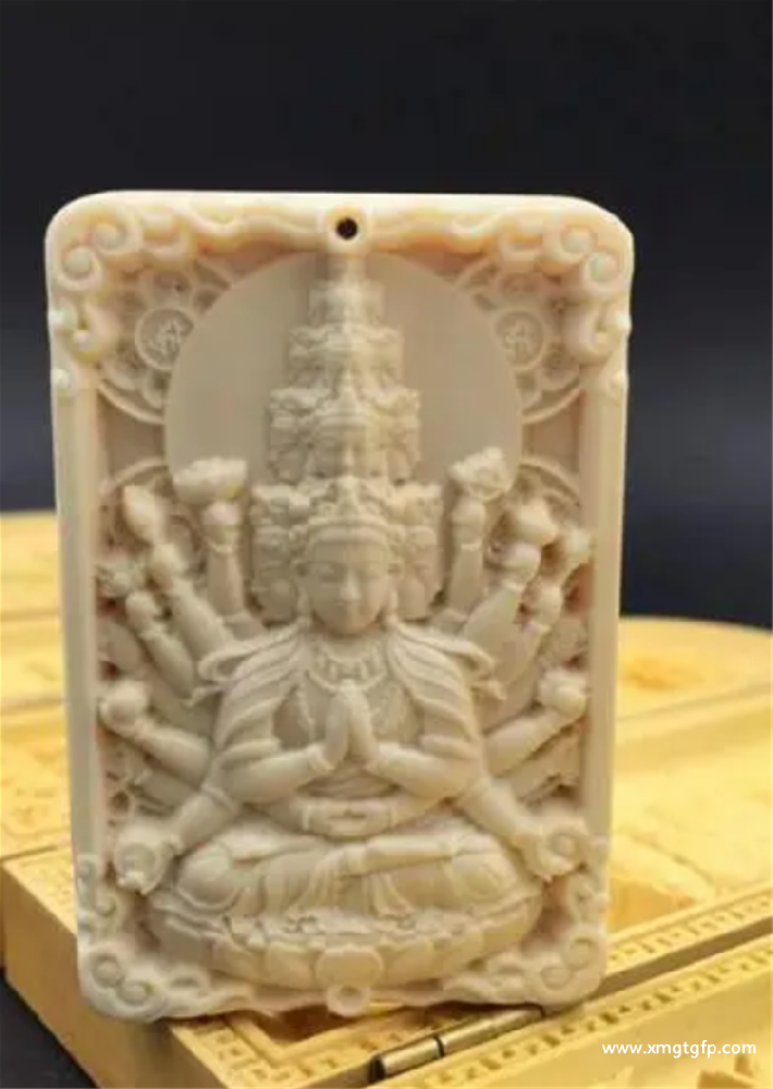 泰国佛牌 除恶导善的菩萨——十一面观音