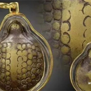 龙婆银圣物简介：招财龟、爆枪财佛、自身佛牌