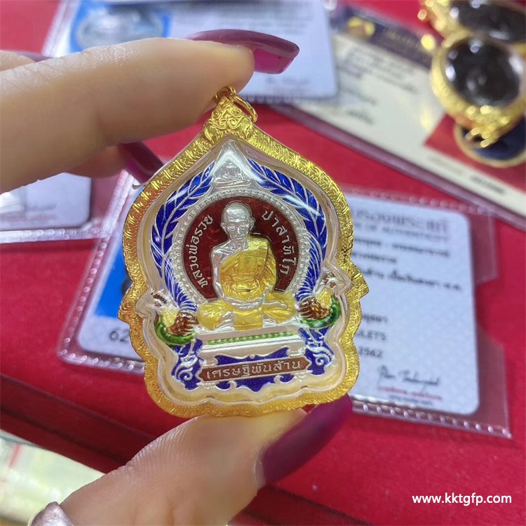 龙婆瑞 2562纯银十亿自身佛牌 佛牌 龙婆瑞 2562纯银十亿自身佛牌 佛牌 5.jpg